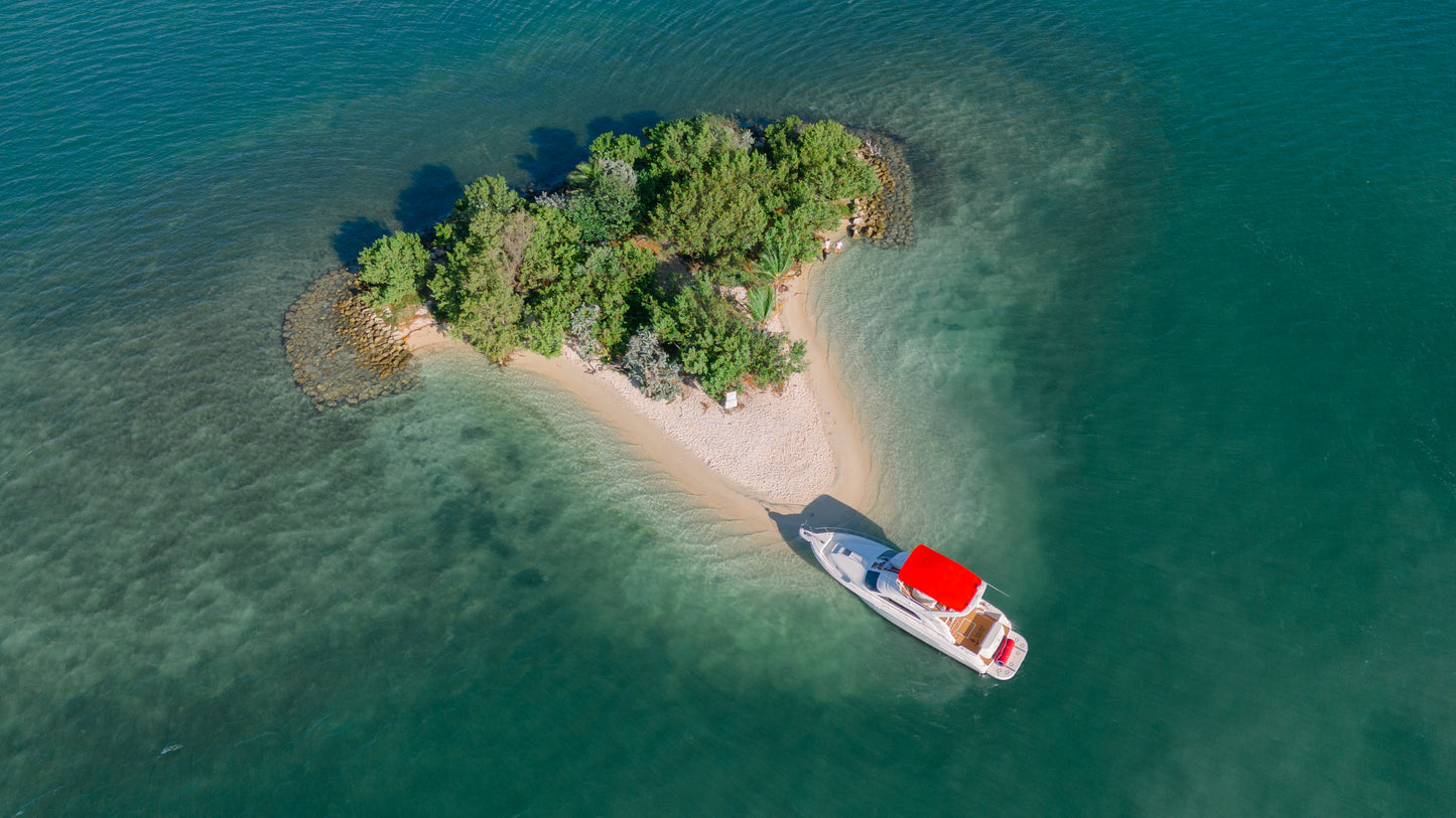 The Epic IIII Yacht 55ft