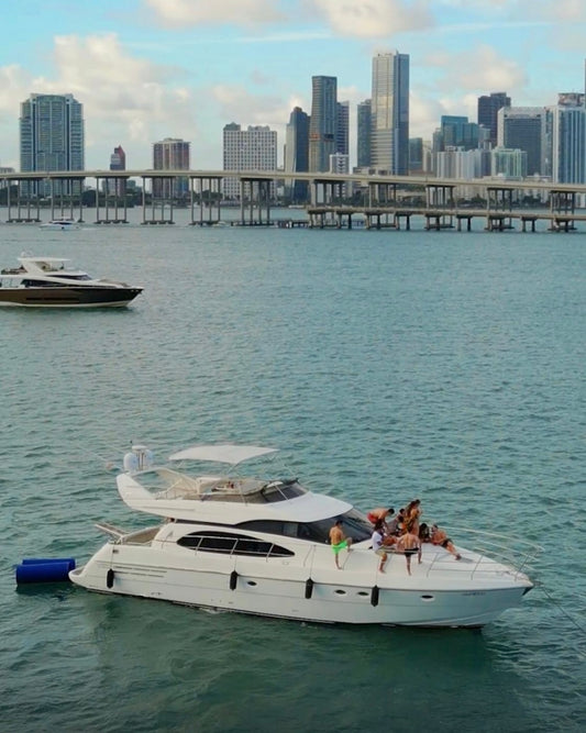 The Azimut 2 Yacht 60ft