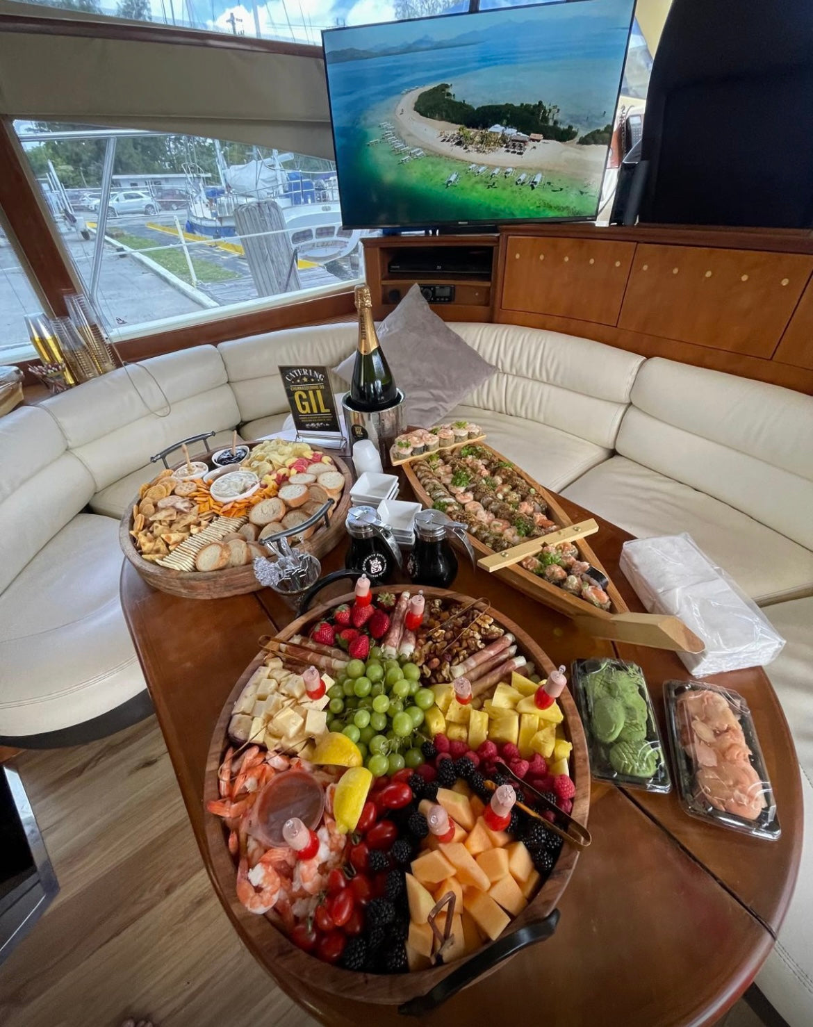 The Azimut 2 Yacht 60ft