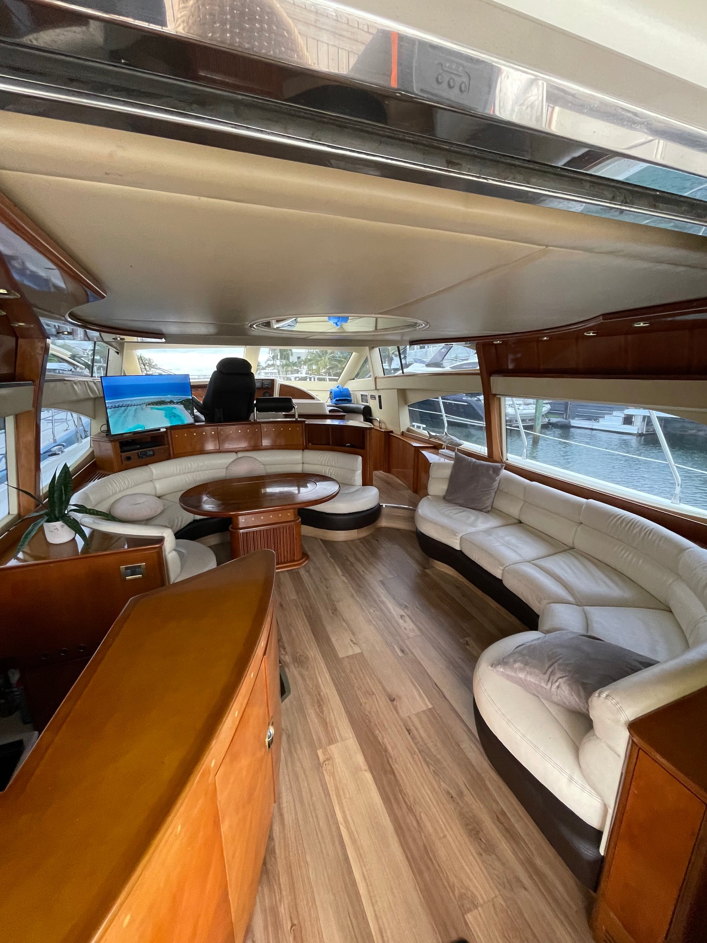 The Azimut 2 Yacht 60ft