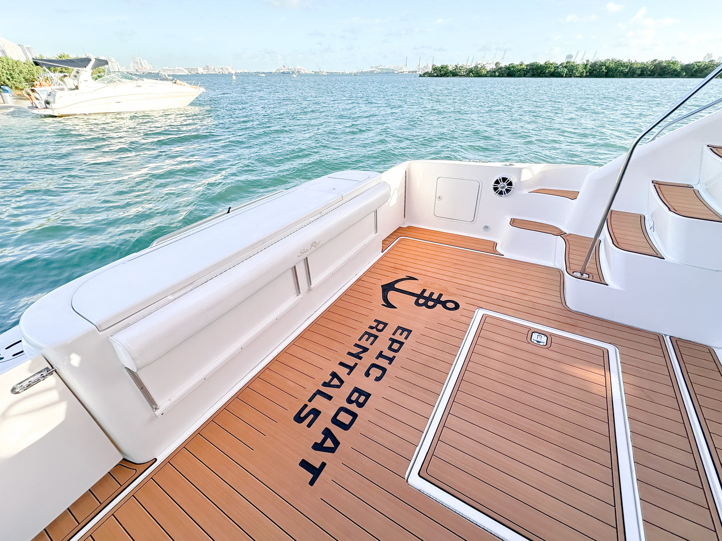 The Epic IIII Yacht 55ft