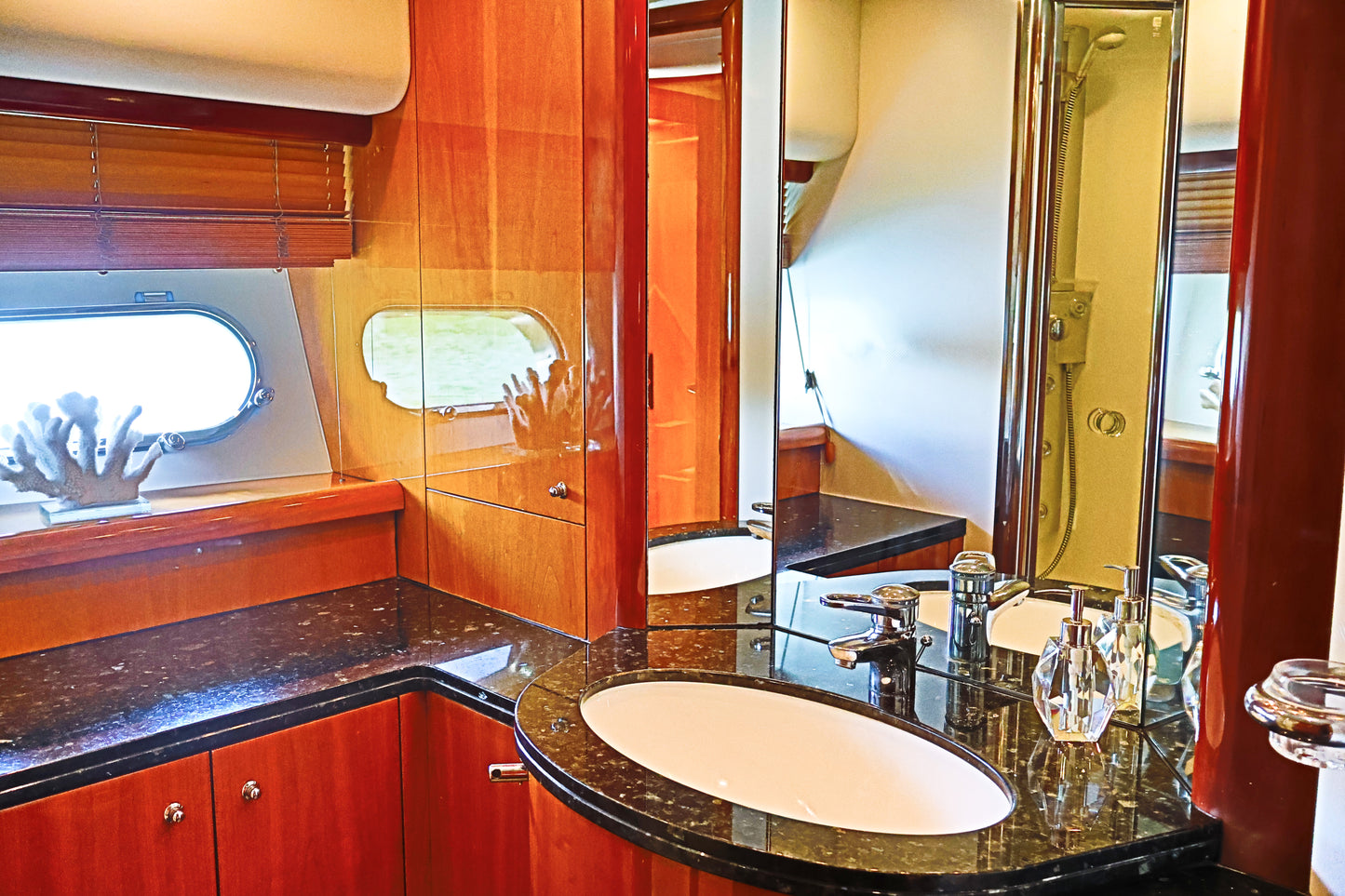 The Deep Blue Sea Yacht 95ft