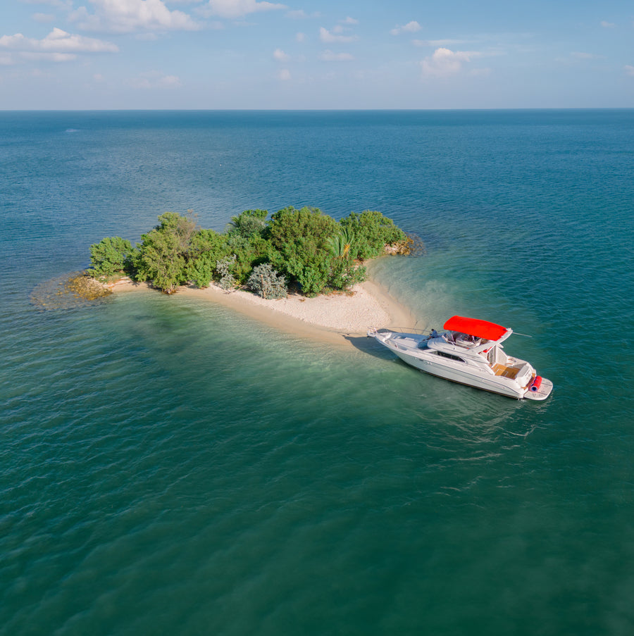 The Epic IIII 55ft yacht rental in Miami on Biscayne Bay