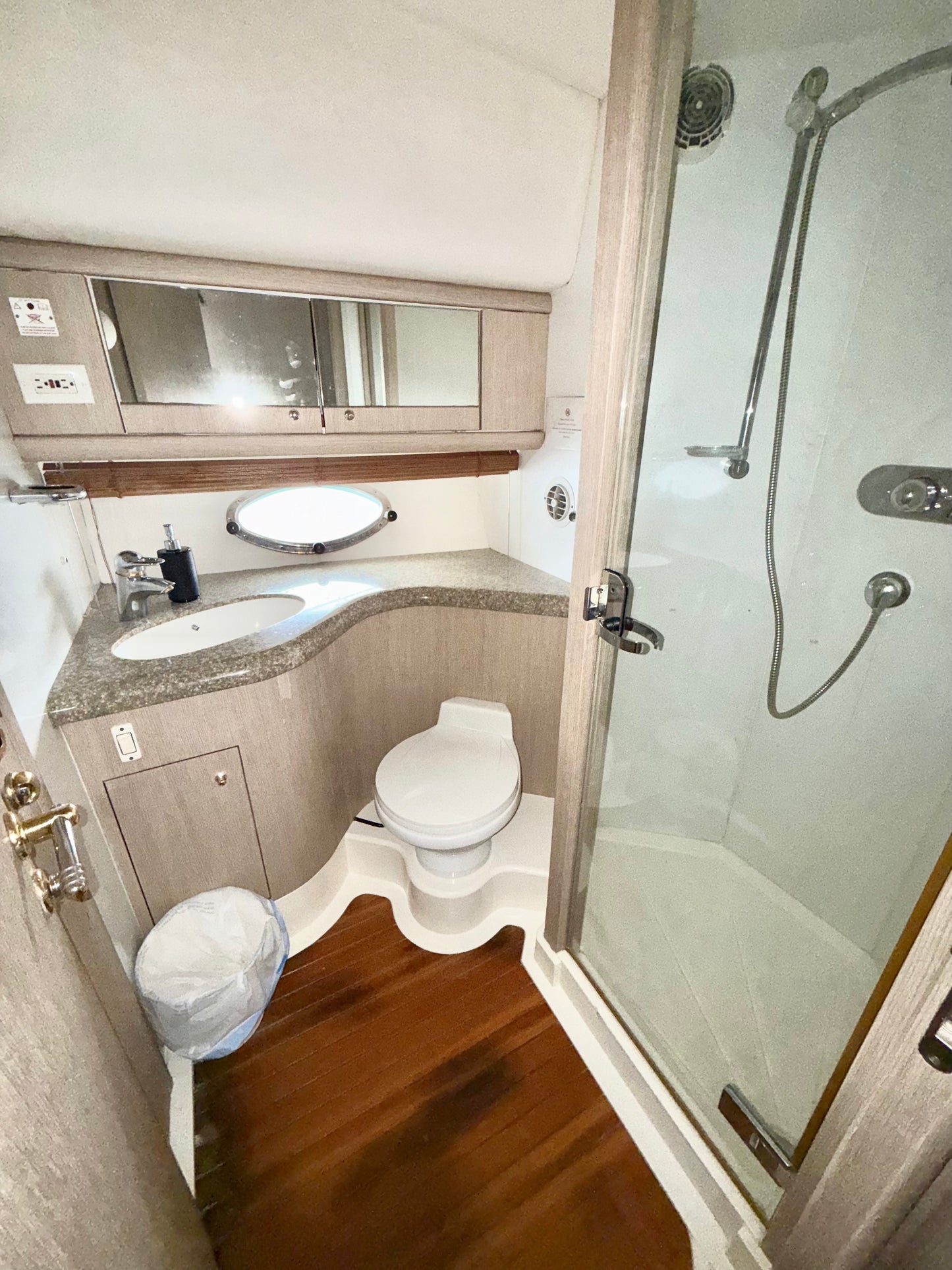 The Lilly Pad 70ft Miami yacht charter for sandbar and sunset cruises