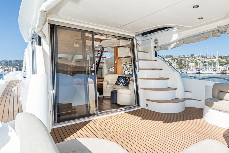 Private The Lilly Pad 70ft yacht rental Miami for special occasions