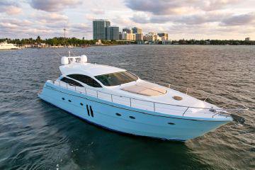 The Sky 70ft private yacht charter Miami for group events